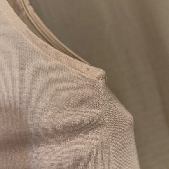 ON L Ivory Red Burgundy Navy Embroidered Sleeveless Scoop High Low Tank Top - Picture 11 of 11